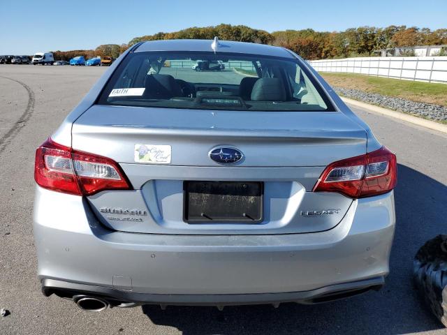 Photo 5 VIN: 4S3BNAN67J3029752 - SUBARU LEGACY 