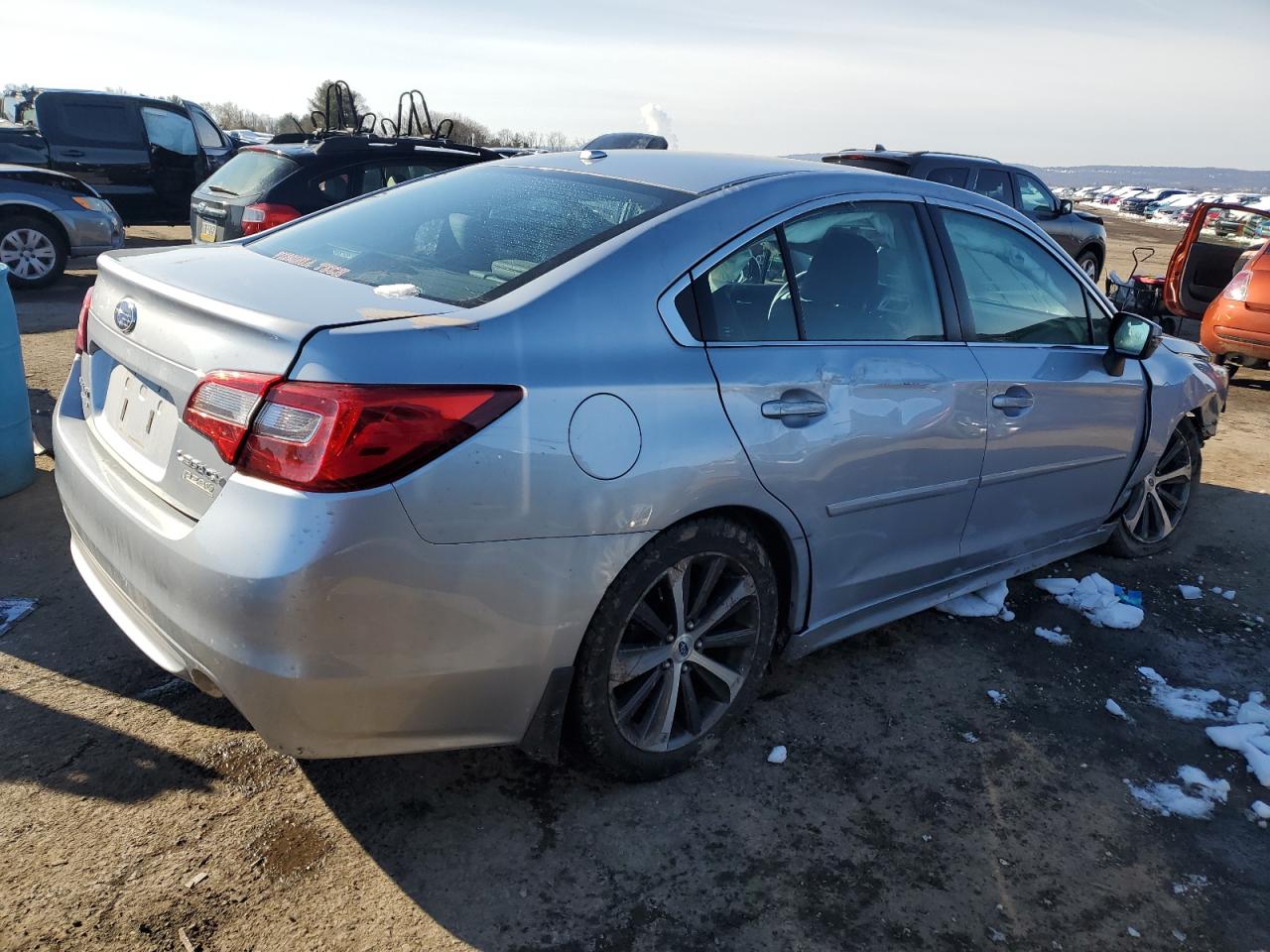 Photo 2 VIN: 4S3BNAN68F3065747 - SUBARU LEGACY 