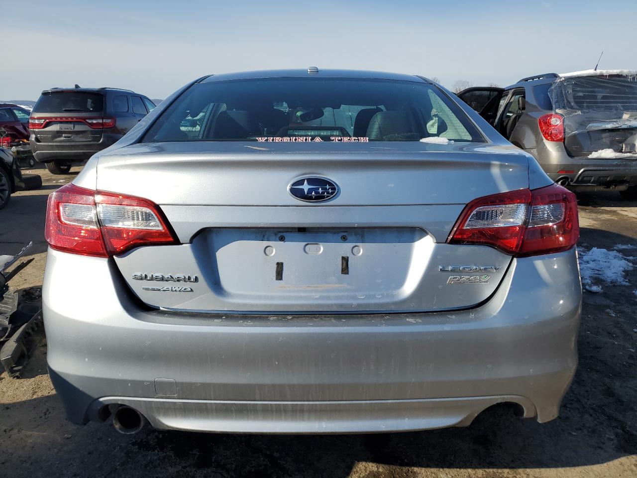 Photo 5 VIN: 4S3BNAN68F3065747 - SUBARU LEGACY 