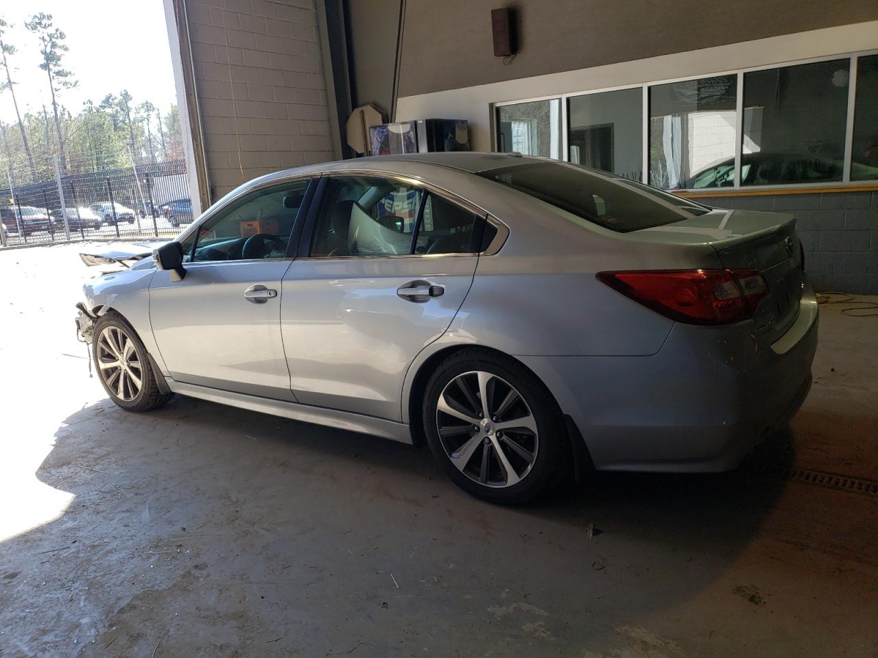 Photo 1 VIN: 4S3BNAN6XF3039960 - SUBARU LEGACY 