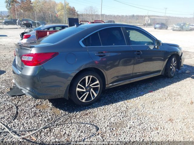 Photo 3 VIN: 4S3BNAR60J3005674 - SUBARU LEGACY 