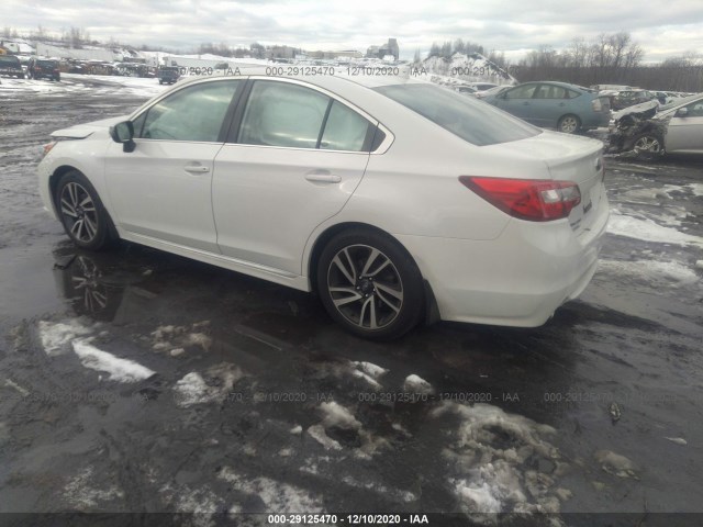 Photo 2 VIN: 4S3BNAR62H3033731 - SUBARU LEGACY 