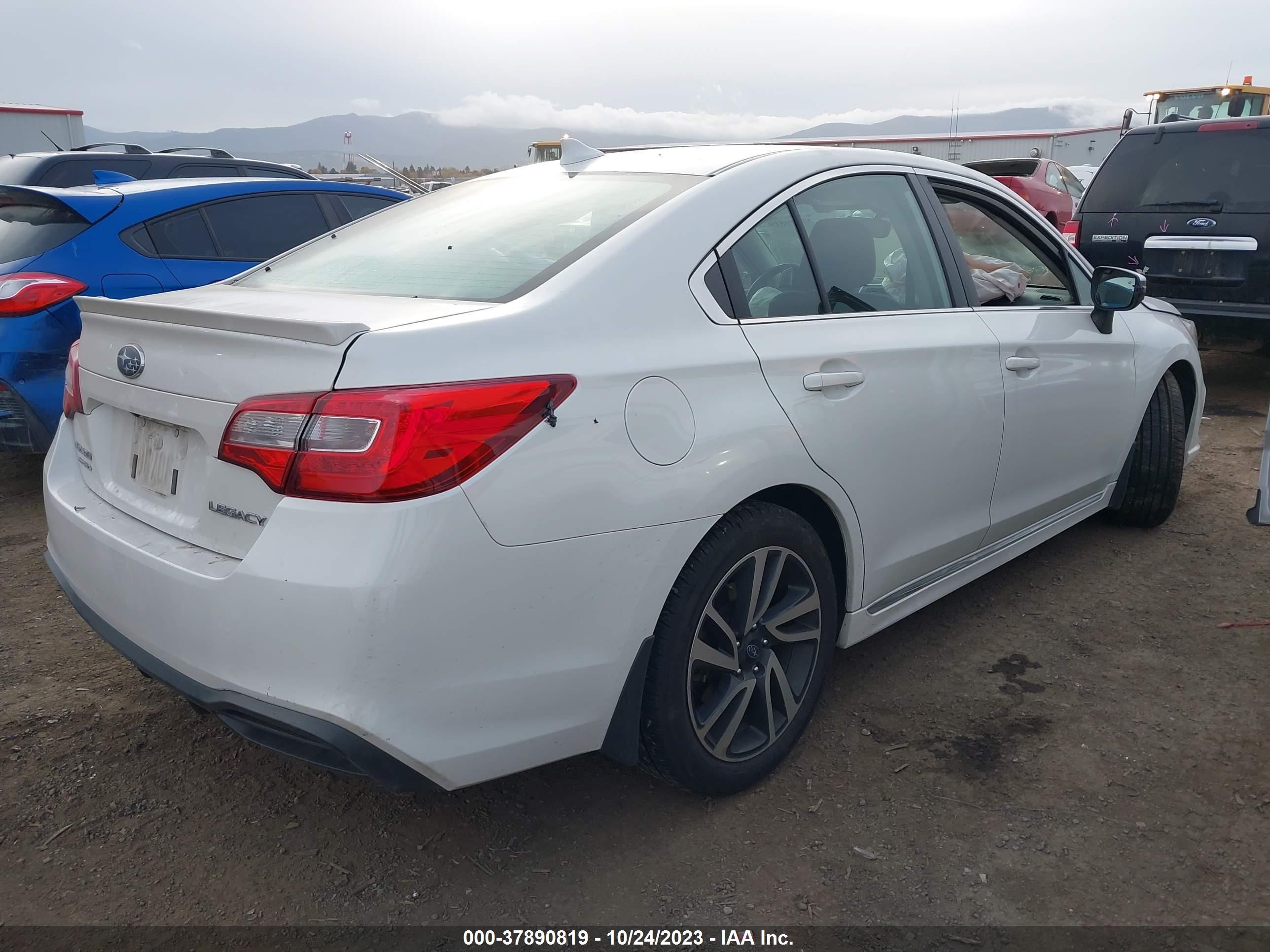 Photo 3 VIN: 4S3BNAR62K3003152 - SUBARU LEGACY 