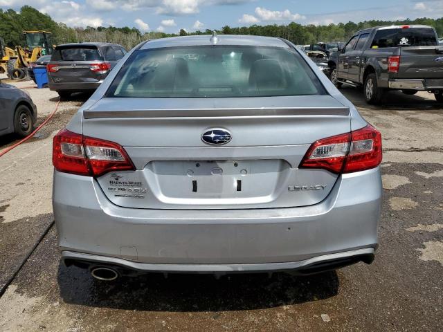 Photo 5 VIN: 4S3BNAR68J3031567 - SUBARU LEGACY 