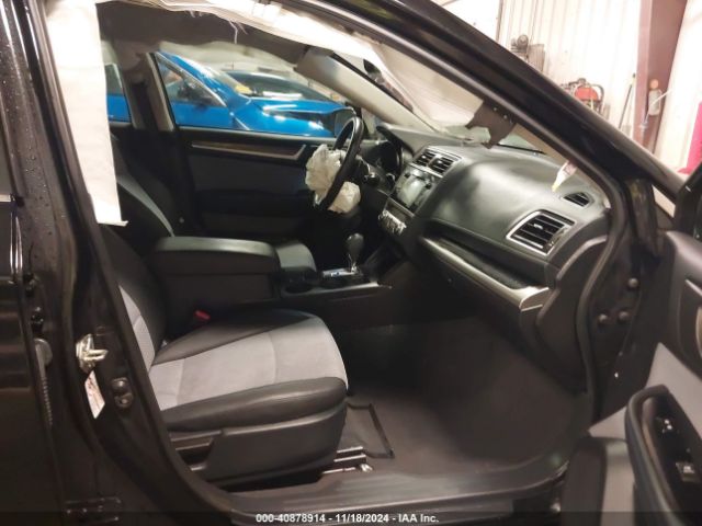 Photo 4 VIN: 4S3BNAR69H3011130 - SUBARU LEGACY 