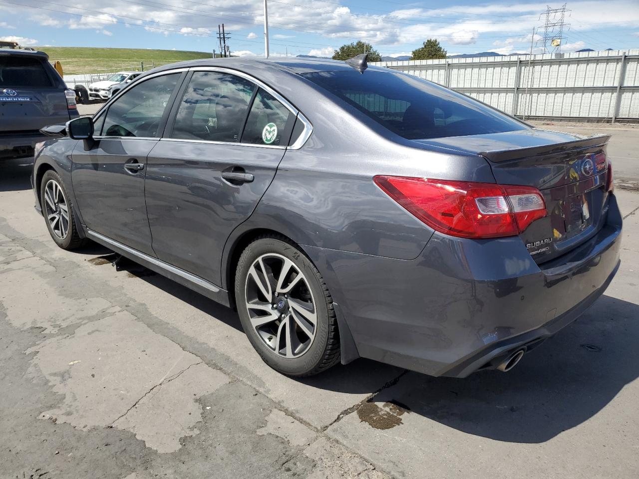 Photo 1 VIN: 4S3BNAS61K3018588 - SUBARU LEGACY 