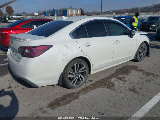 Photo 3 VIN: 4S3BNAS64J3007924 - SUBARU LEGACY 