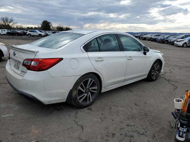 Photo 2 VIN: 4S3BNAS64J3021869 - SUBARU LEGACY SPO 