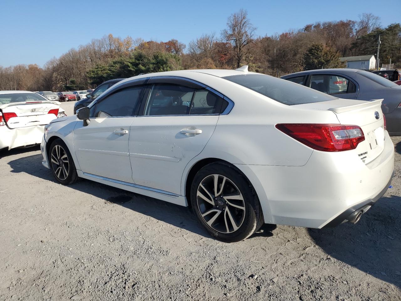 Photo 1 VIN: 4S3BNAS65K3024541 - SUBARU LEGACY 