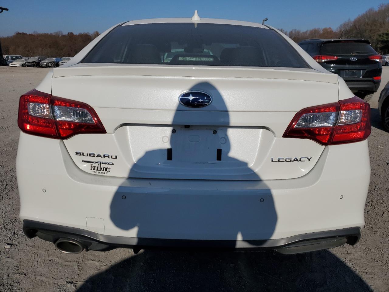 Photo 5 VIN: 4S3BNAS65K3024541 - SUBARU LEGACY 