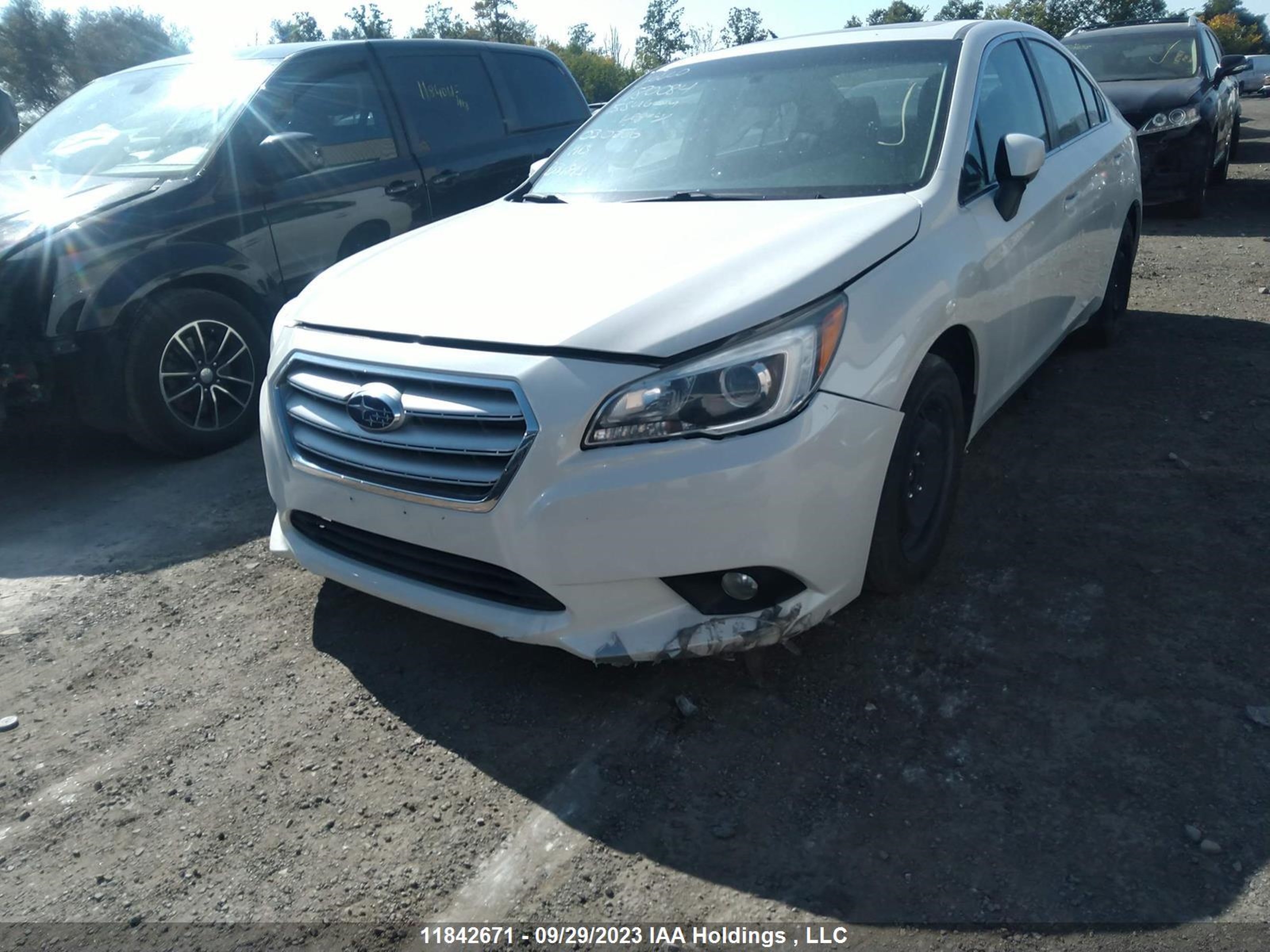 Photo 5 VIN: 4S3BNCD64F3030300 - SUBARU LEGACY 