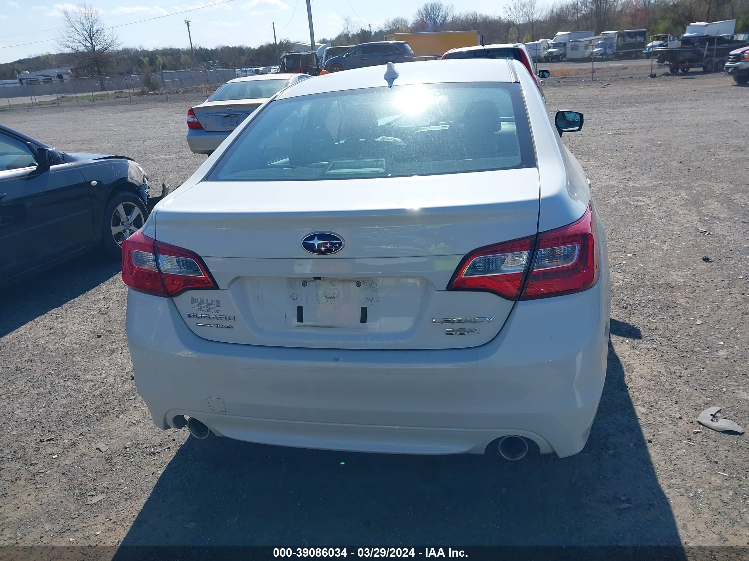 Photo 15 VIN: 4S3BNEN60G3055268 - SUBARU LEGACY 