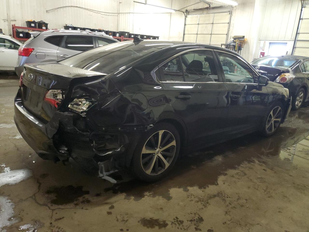 Photo 2 VIN: 4S3BNEN67J3036692 - SUBARU LEGACY 