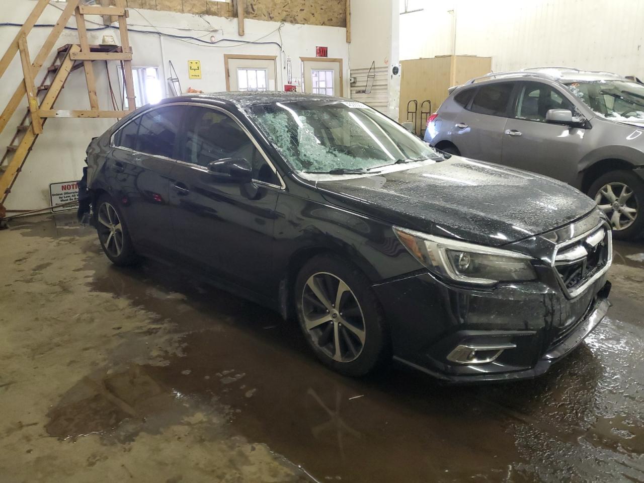 Photo 3 VIN: 4S3BNEN67J3036692 - SUBARU LEGACY 