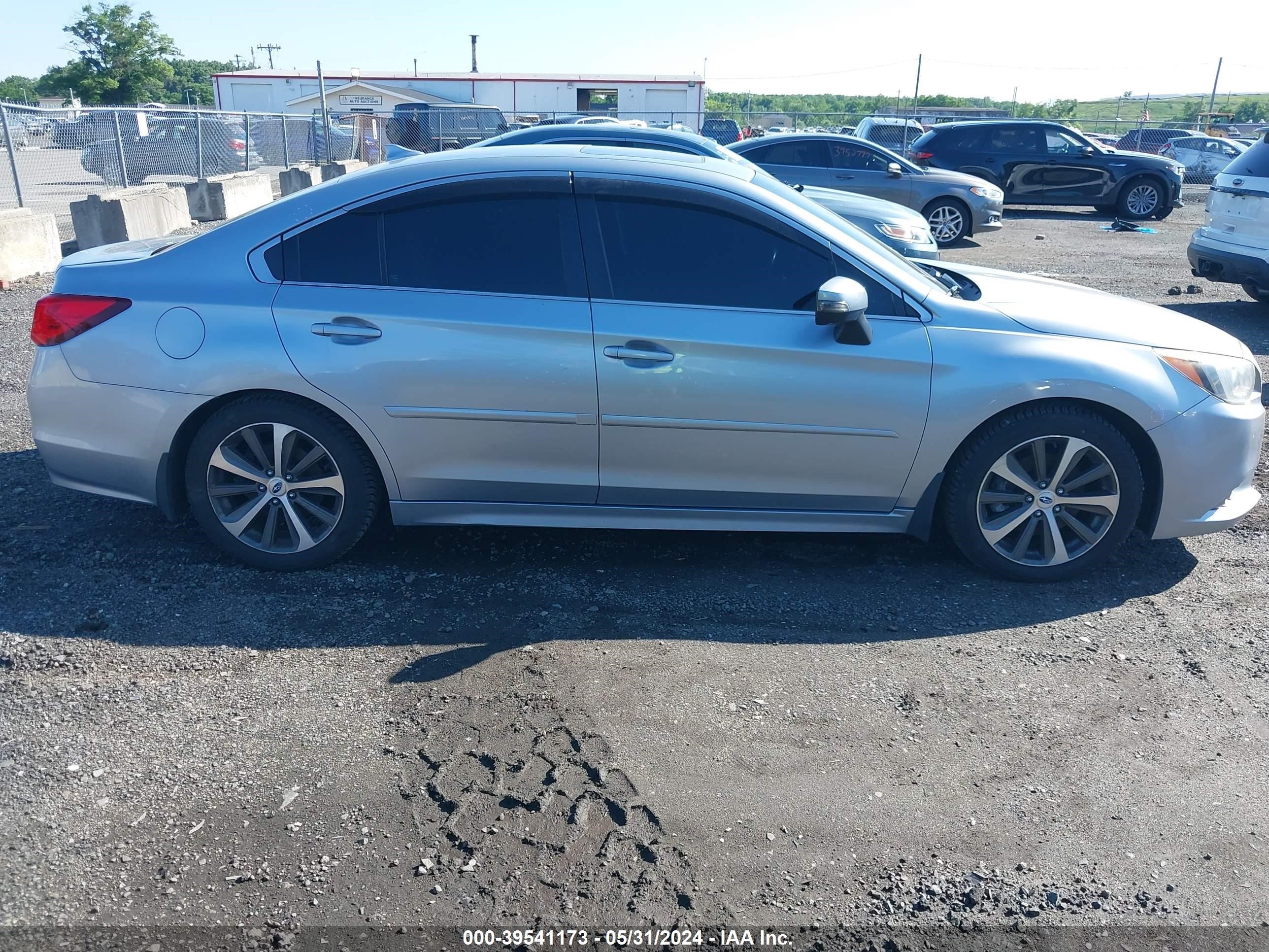 Photo 12 VIN: 4S3BNEN68G3043899 - SUBARU LEGACY 