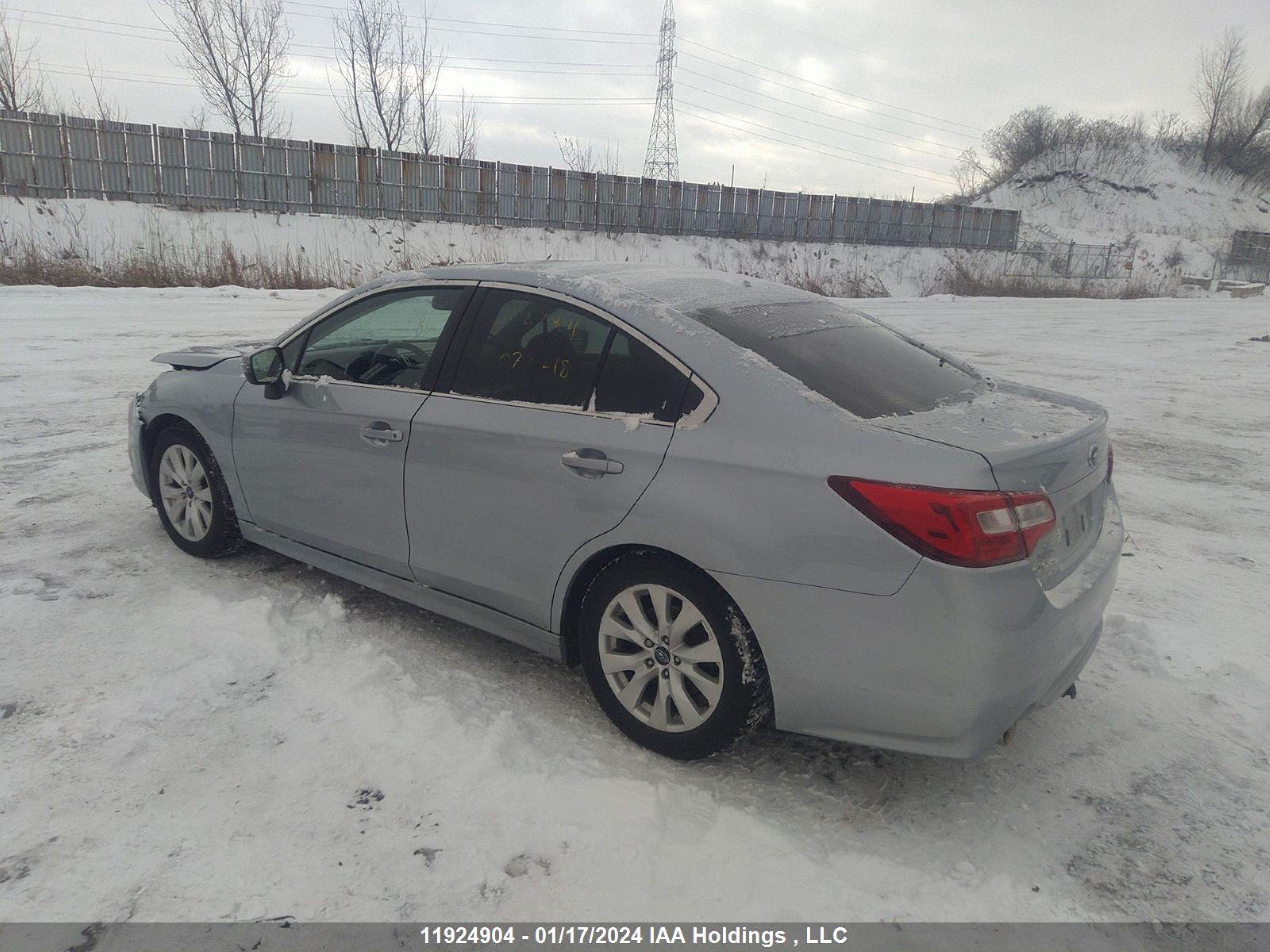 Photo 2 VIN: 4S3BNFD67F3072218 - SUBARU LEGACY 