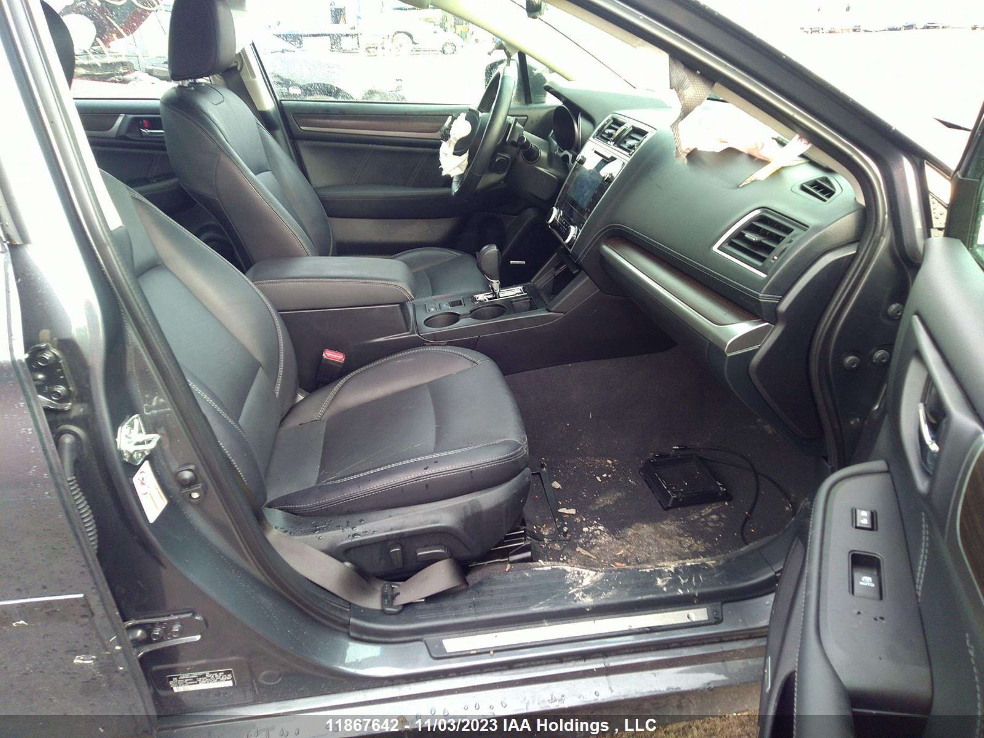 Photo 4 VIN: 4S3BNFN66J3036043 - SUBARU LEGACY 