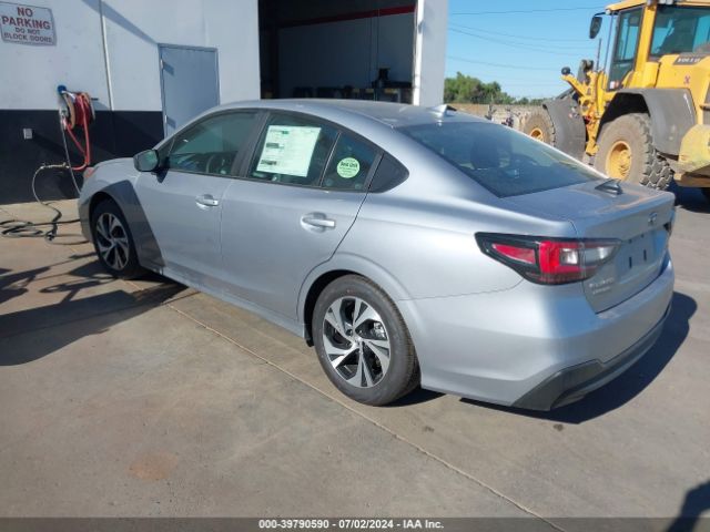 Photo 2 VIN: 4S3BWAB68R3021916 - SUBARU LEGACY 