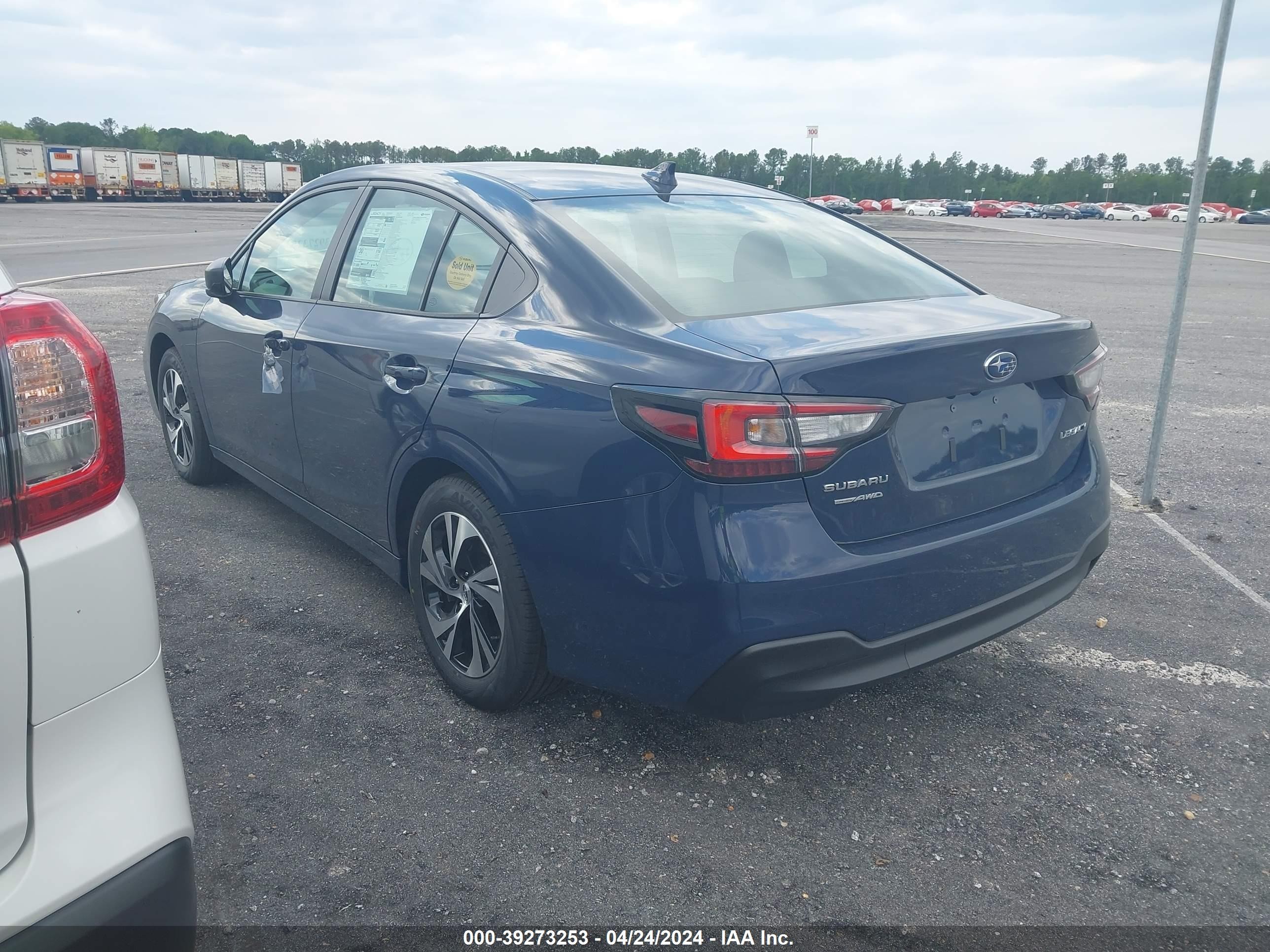 Photo 2 VIN: 4S3BWAB6XR3027099 - SUBARU LEGACY 