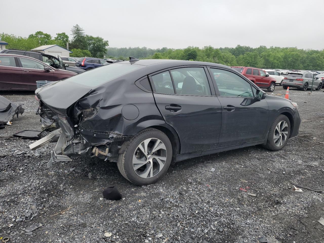 Photo 2 VIN: 4S3BWAF60P3011050 - SUBARU LEGACY 