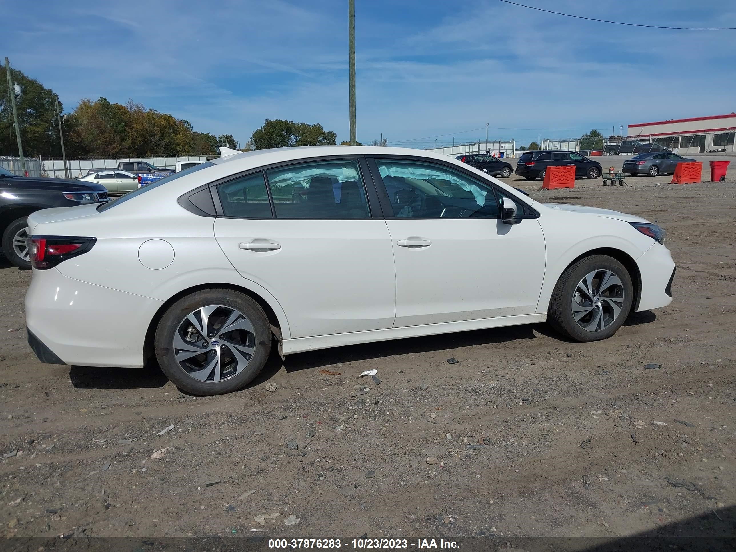 Photo 12 VIN: 4S3BWAF65P3004577 - SUBARU LEGACY 