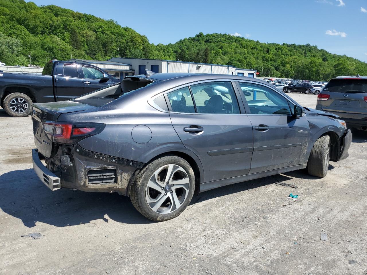 Photo 2 VIN: 4S3BWAN62N3019844 - SUBARU LEGACY 