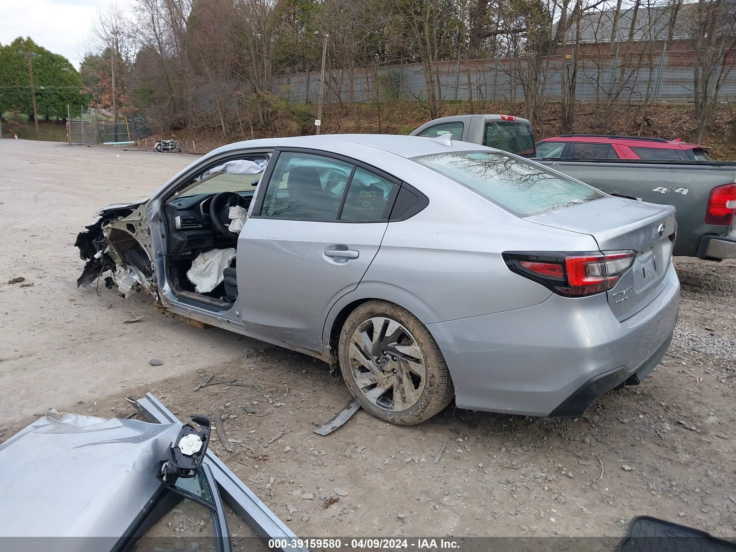 Photo 2 VIN: 4S3BWAN64R3005501 - SUBARU LEGACY 