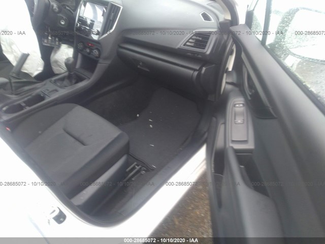 Photo 4 VIN: 4S3GKAA60J1622109 - SUBARU IMPREZA 