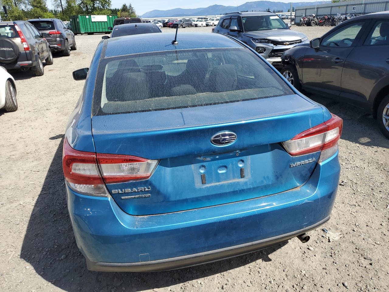 Photo 5 VIN: 4S3GKAA61J3614587 - SUBARU IMPREZA 