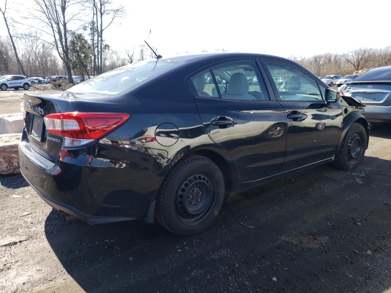 Photo 2 VIN: 4S3GKAA61J3616274 - SUBARU IMPREZA 