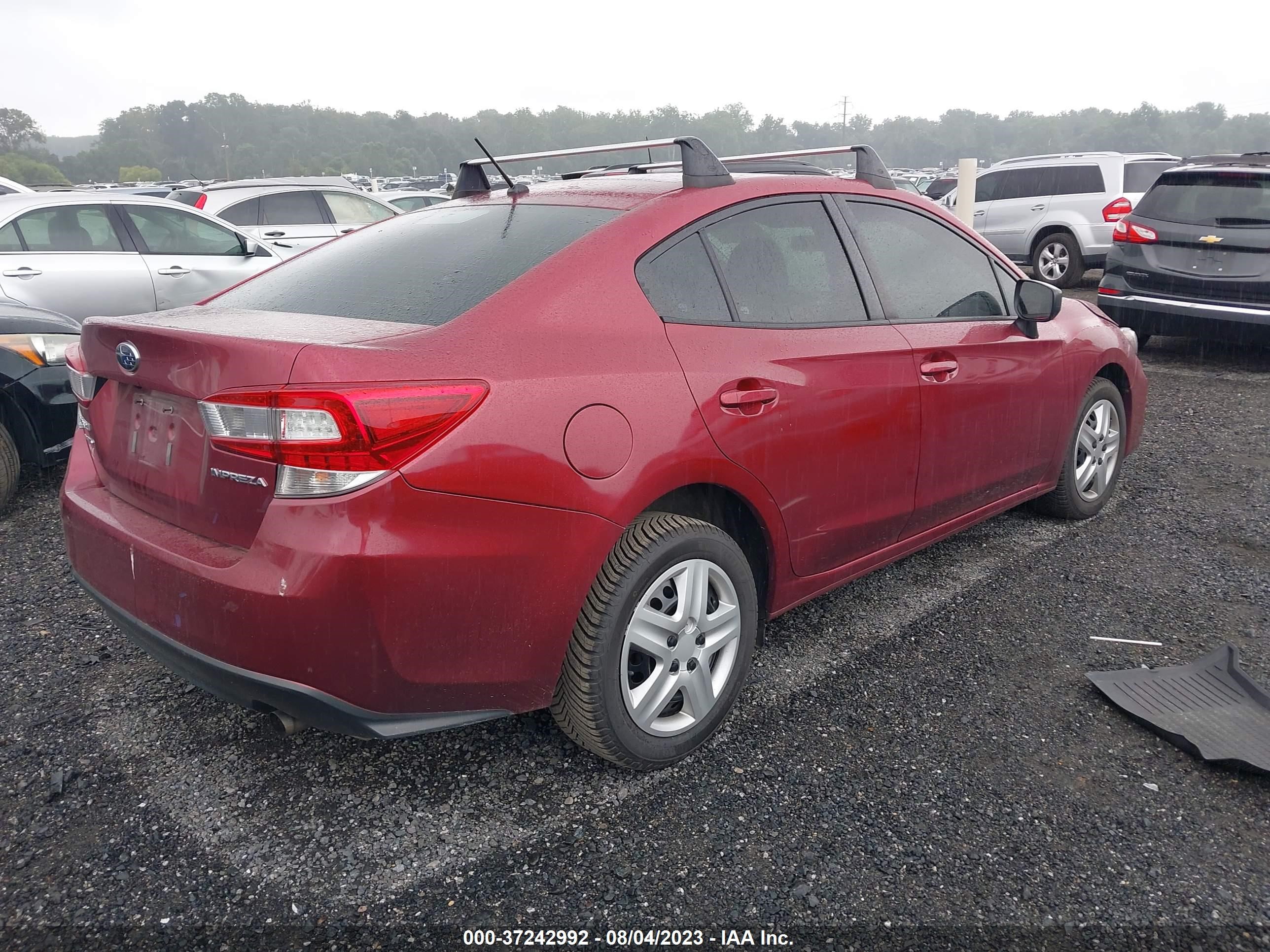 Photo 3 VIN: 4S3GKAA61K3610489 - SUBARU IMPREZA 