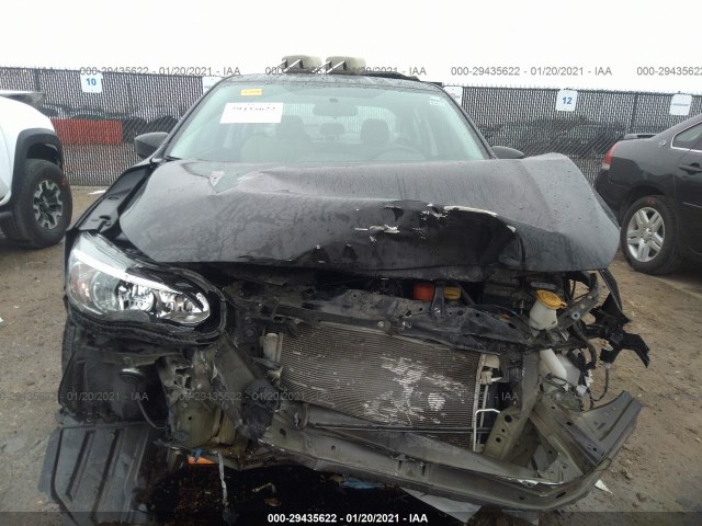 Photo 5 VIN: 4S3GKAA62J3617353 - SUBARU IMPREZA 