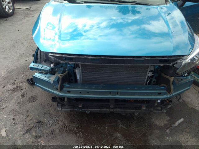 Photo 5 VIN: 4S3GKAA63J3600531 - SUBARU IMPREZA 