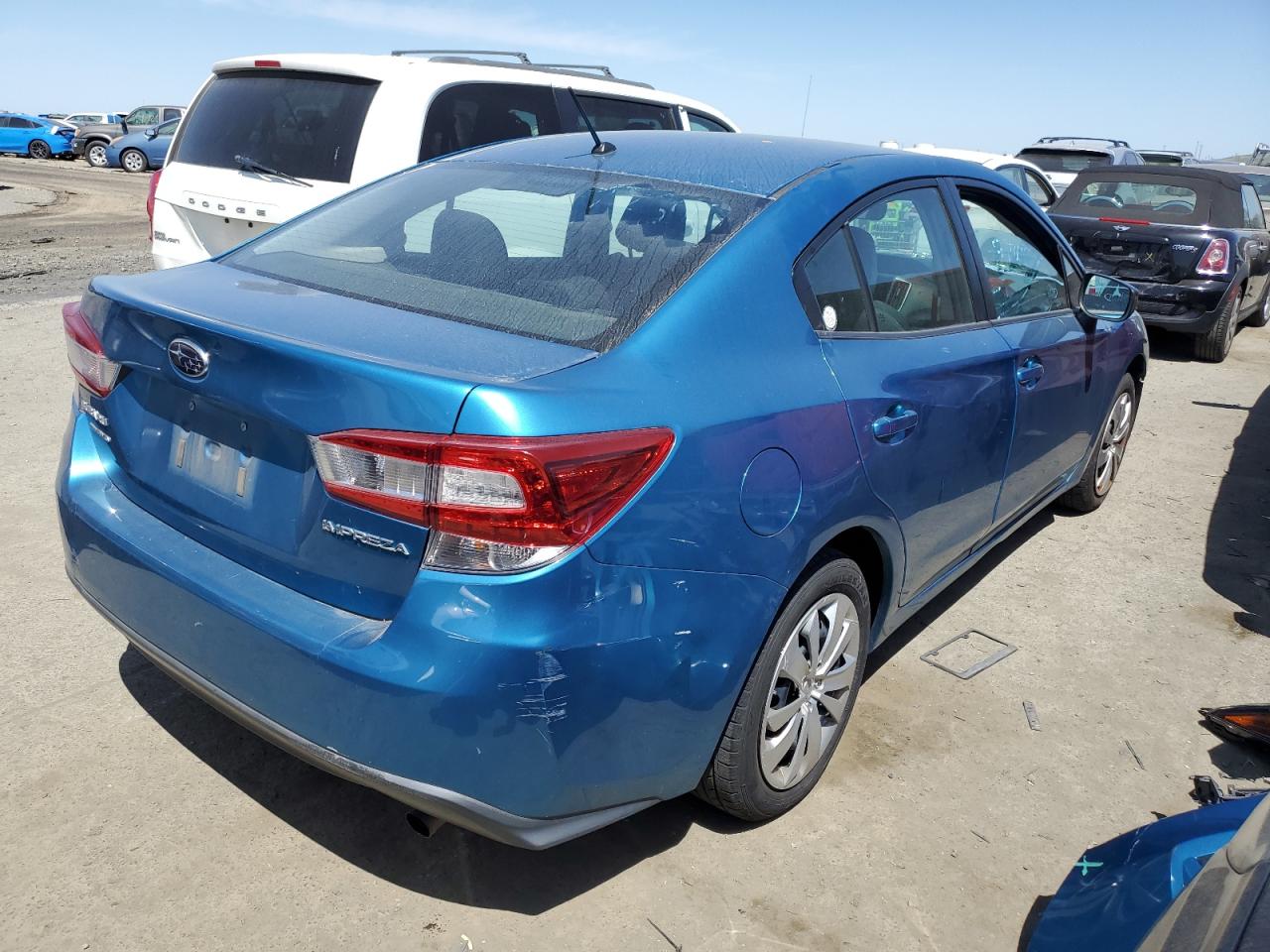 Photo 2 VIN: 4S3GKAA64J1608701 - SUBARU IMPREZA 