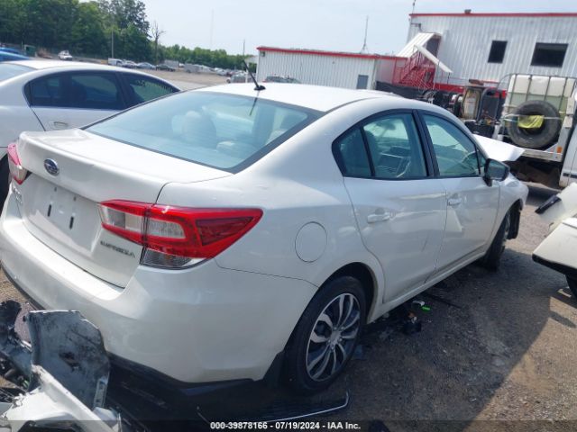 Photo 3 VIN: 4S3GKAA64J3623672 - SUBARU IMPREZA 