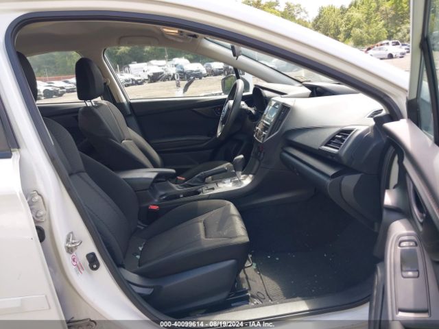 Photo 4 VIN: 4S3GKAA65J3616486 - SUBARU IMPREZA 