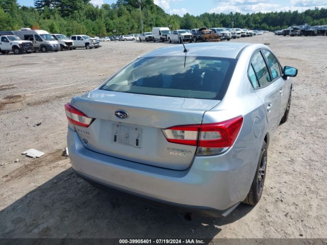 Photo 3 VIN: 4S3GKAA6XH3610435 - SUBARU IMPREZA 