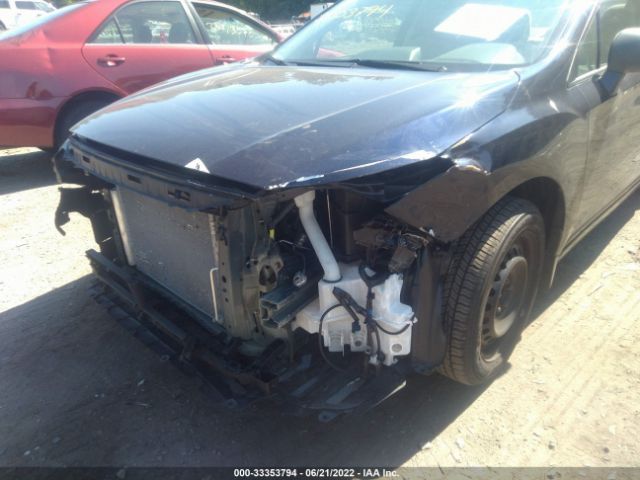 Photo 5 VIN: 4S3GKAA6XK3614976 - SUBARU IMPREZA 