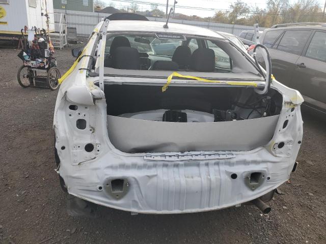 Photo 5 VIN: 4S3GKAB64N3609758 - SUBARU IMPREZA 