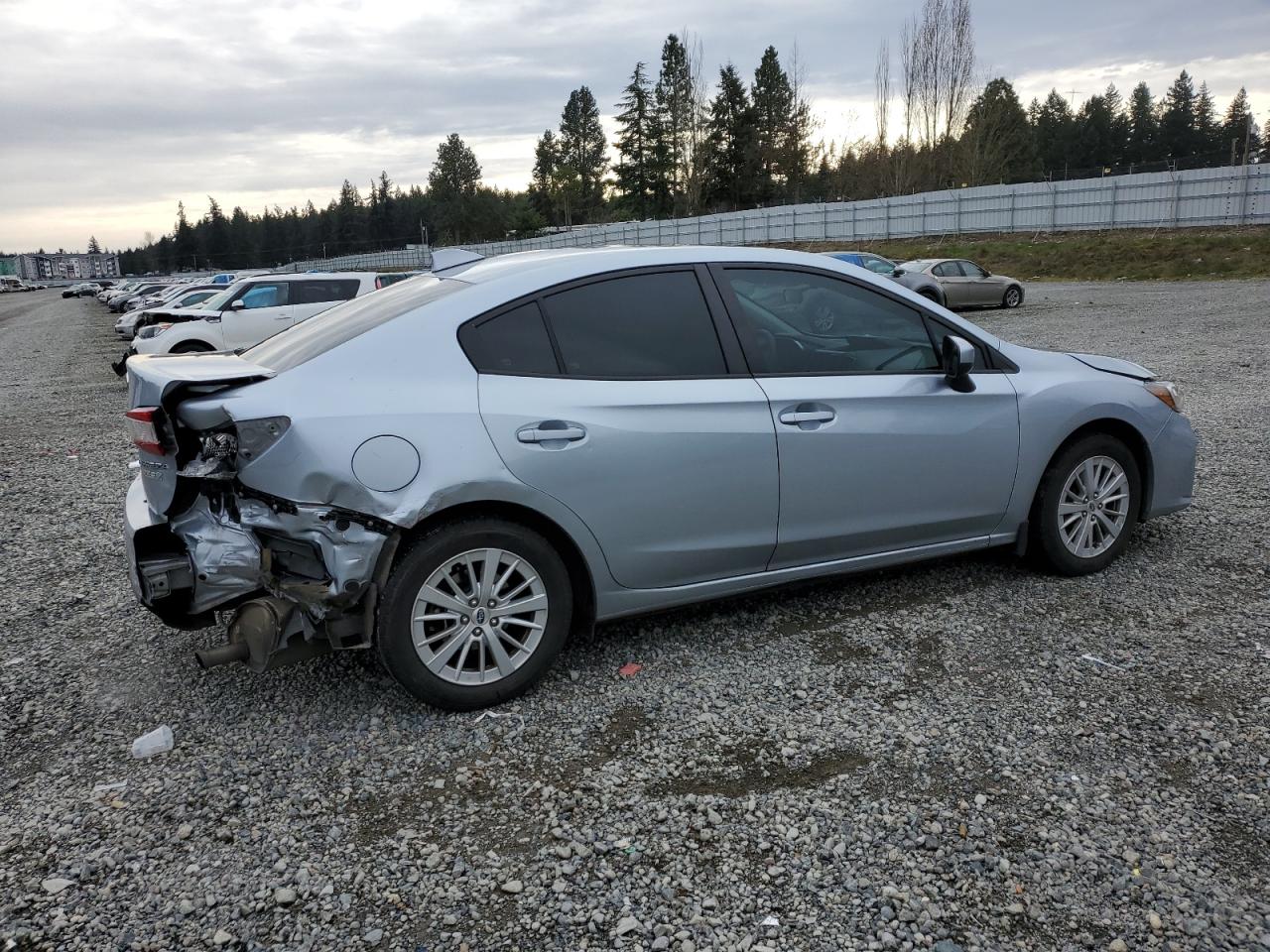 Photo 2 VIN: 4S3GKAB66H3609183 - SUBARU IMPREZA 