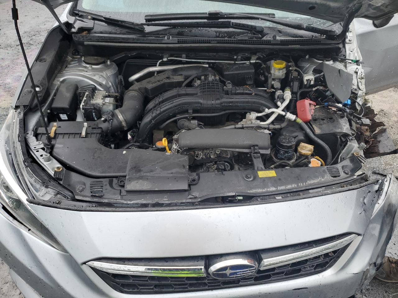 Photo 10 VIN: 4S3GKAB67M3602222 - SUBARU IMPREZA 