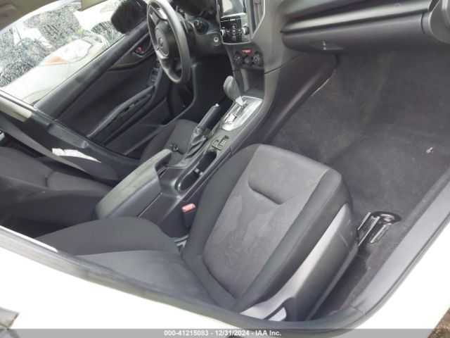 Photo 4 VIN: 4S3GKAB68H3610660 - SUBARU IMPREZA 