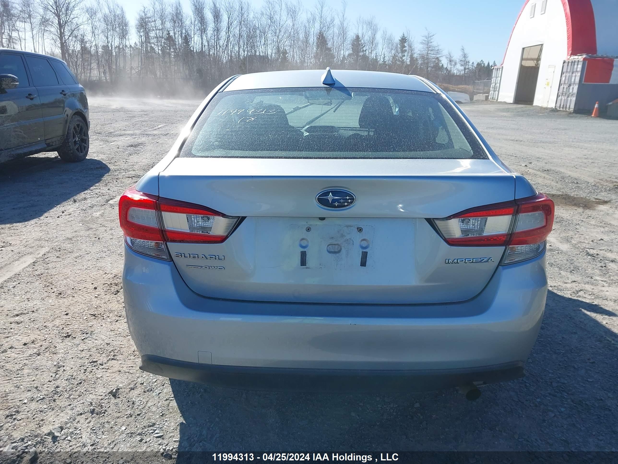 Photo 16 VIN: 4S3GKAB69J3619034 - SUBARU IMPREZA 