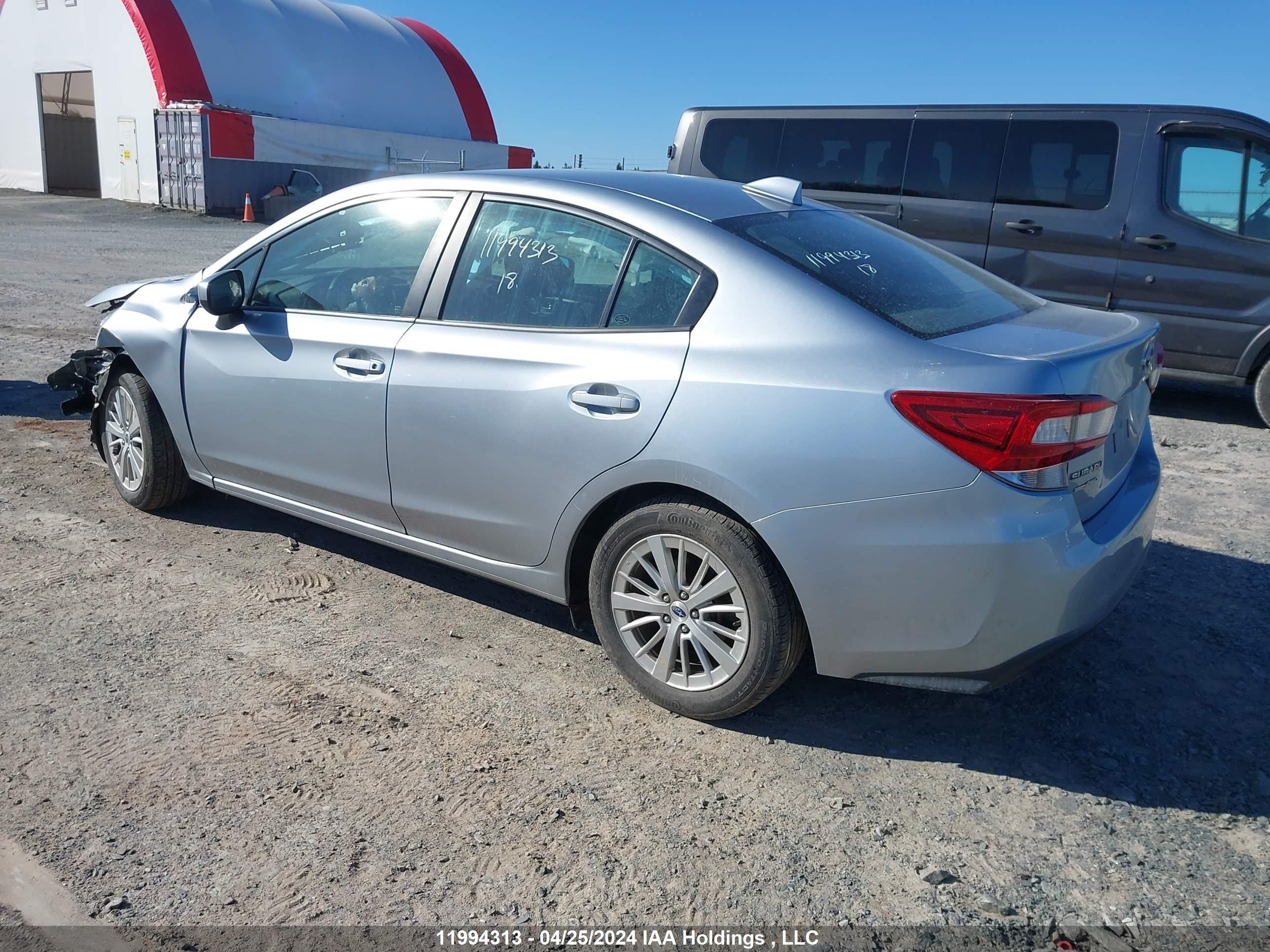 Photo 2 VIN: 4S3GKAB69J3619034 - SUBARU IMPREZA 