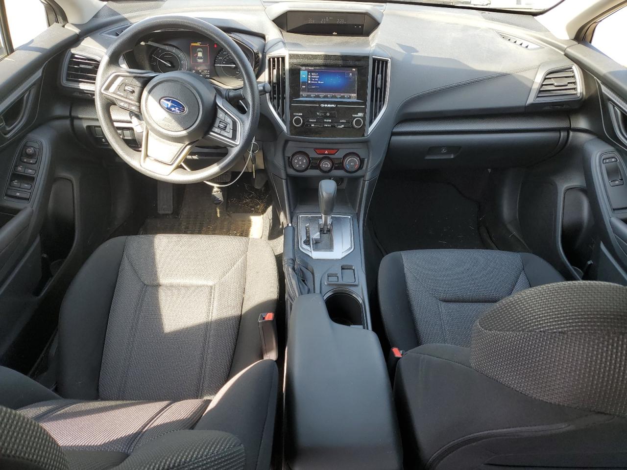 Photo 7 VIN: 4S3GKAB6XK3602227 - SUBARU IMPREZA 