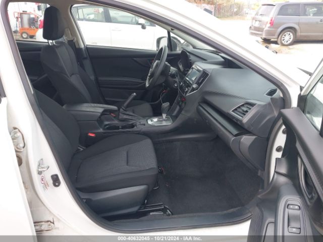 Photo 4 VIN: 4S3GKAB6XL3608434 - SUBARU IMPREZA 