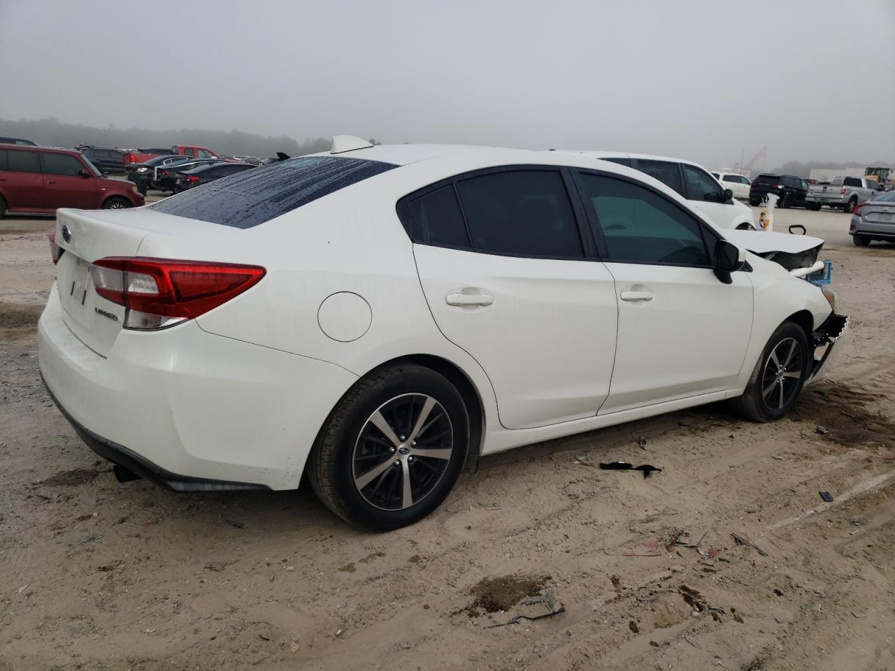 Photo 2 VIN: 4S3GKAC61K3600140 - SUBARU IMPREZA 