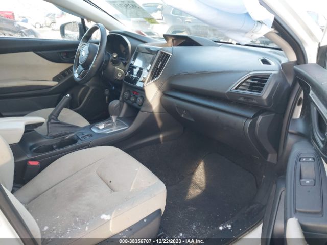 Photo 4 VIN: 4S3GKAD65J3623000 - SUBARU IMPREZA 