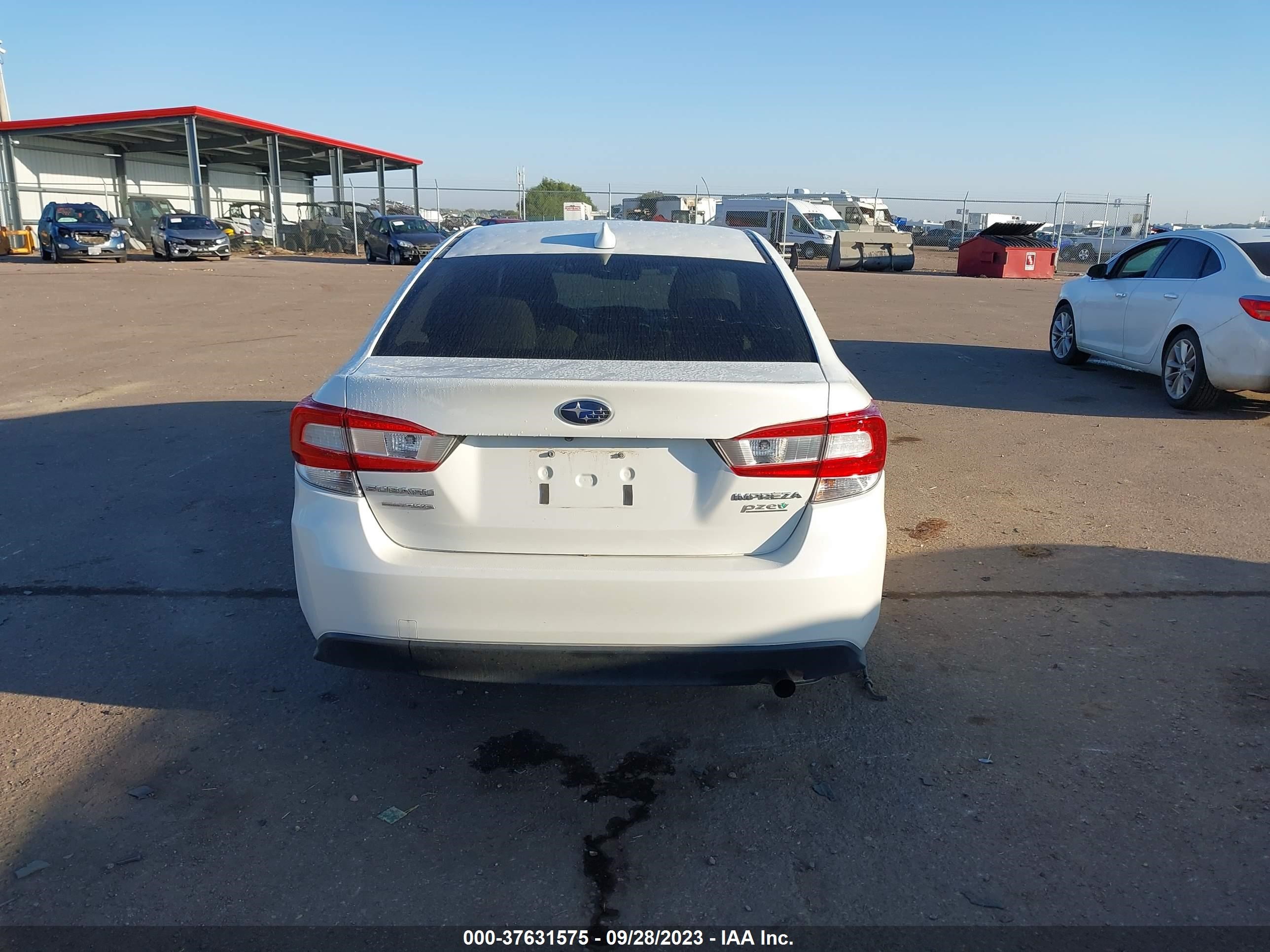 Photo 15 VIN: 4S3GKAD68H3603950 - SUBARU IMPREZA 