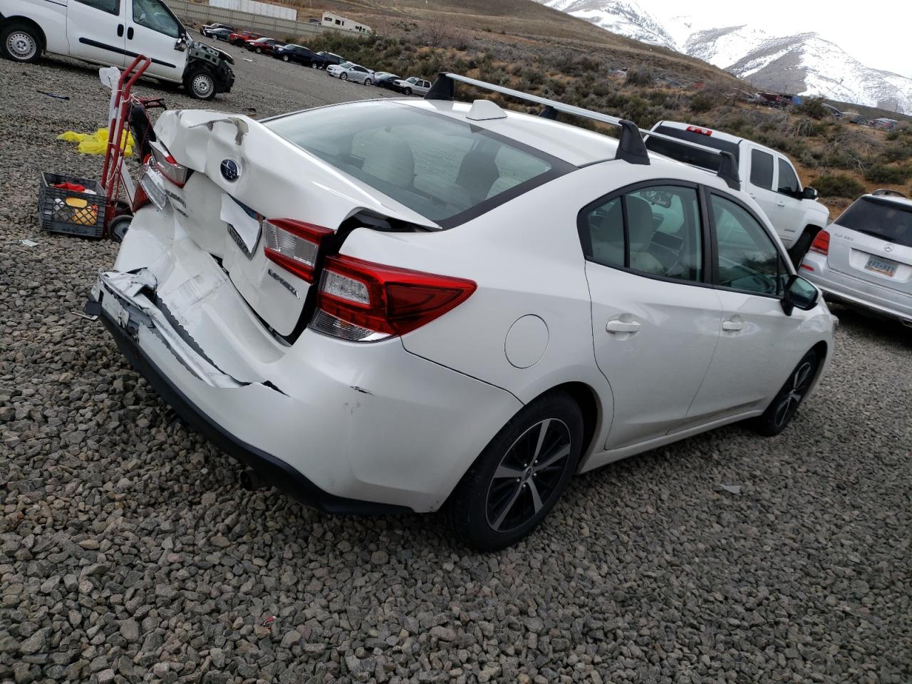 Photo 2 VIN: 4S3GKAD68L3610776 - SUBARU IMPREZA 